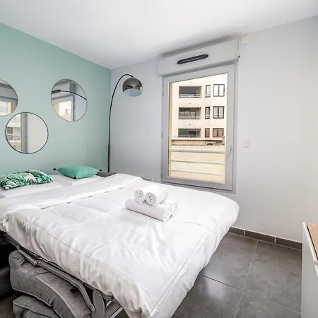 Brand New Flat Center Of Juan Les Pins 5 Min To The Beaches *